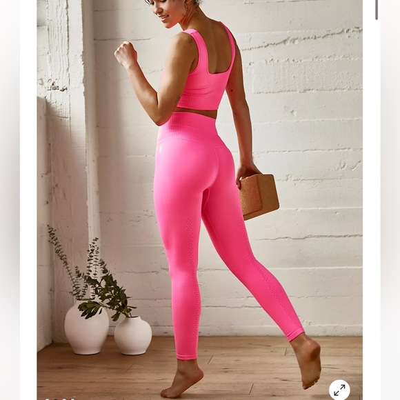 FP Movement by Free People Pants - NWOT FP Movement High-Rise 7/8 Length Good Karma Leggings xs / small